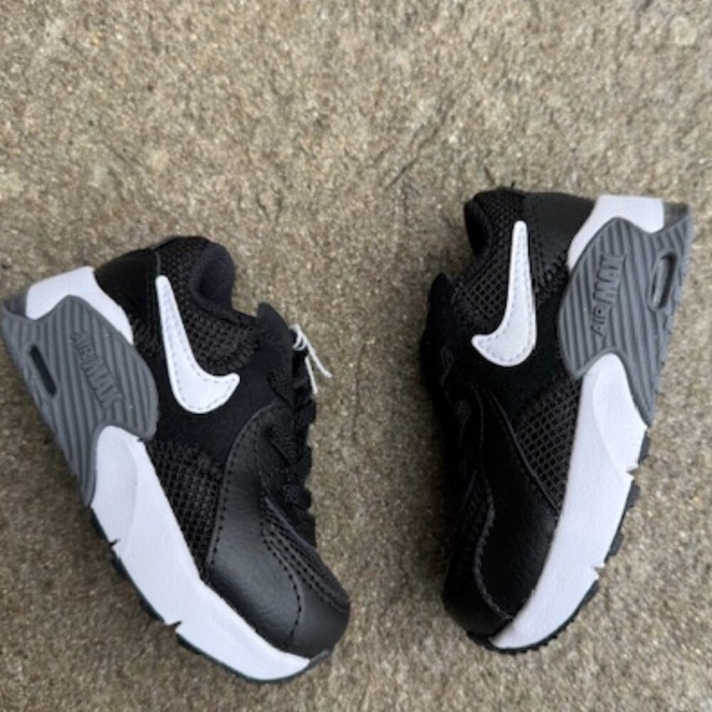 nike air max excee kids shoes NEW no box